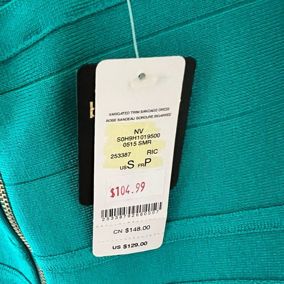 Bodycon BEBE dress - Picture 3 of 9